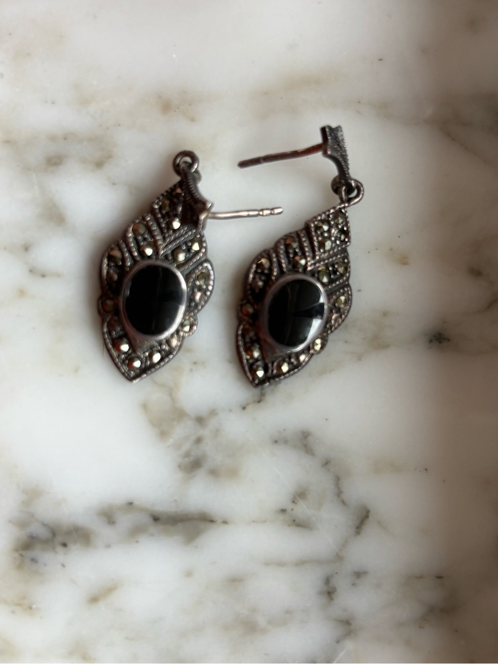 Vintage Sterling Silver Black Stone Drop Earrings.
